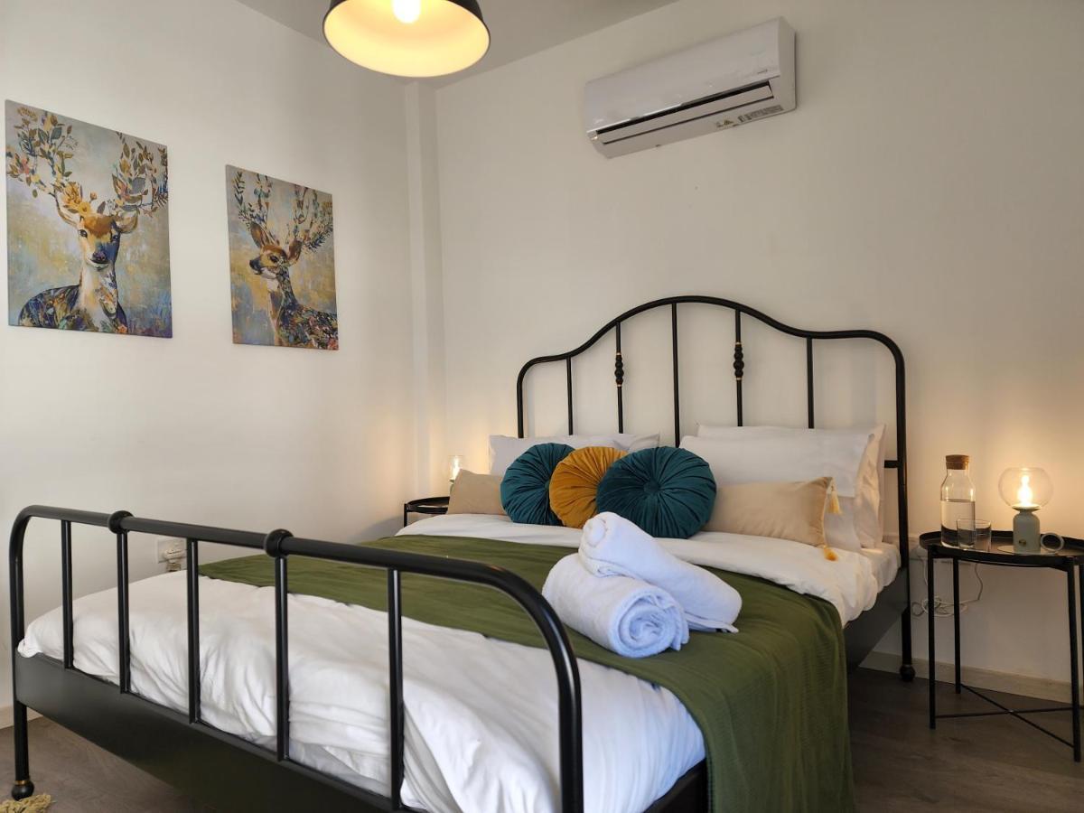 Frida'S Cozy Two Bedroom Apt Larnaca Exterior photo