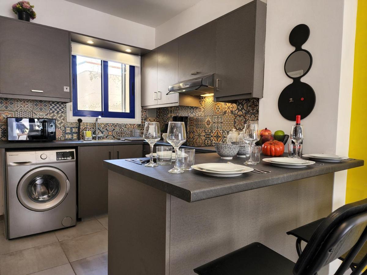 Frida'S Cozy Two Bedroom Apt Larnaca Exterior photo